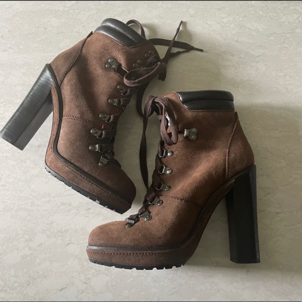 Coach Carol Boots size 8.
